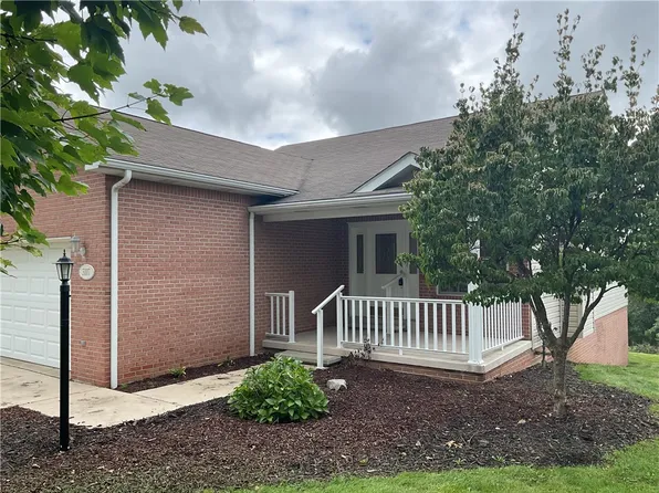 3007 Sierra Ct, Latrobe, PA 15650