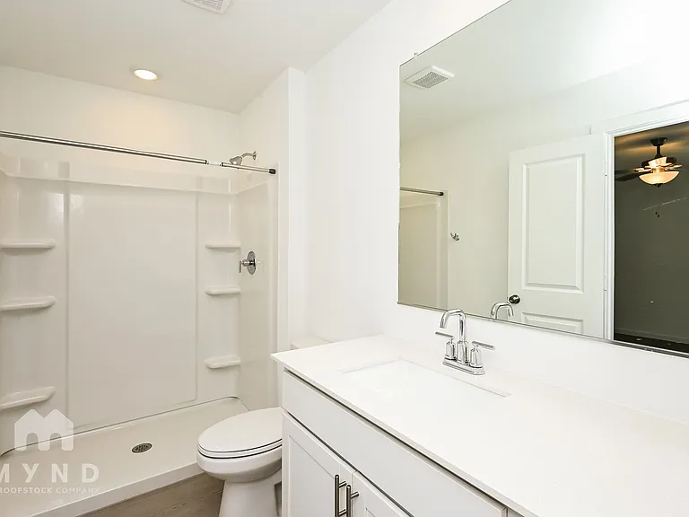 30 West Luxury Rental Homes — Photo 43