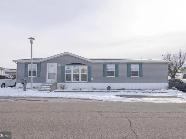 3205 Honeysuckle Ln, Baltimore, MD 21220