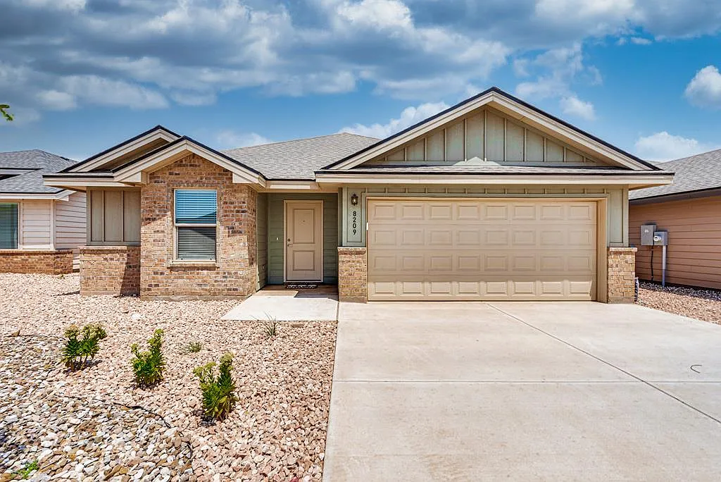 3 bed, 2.0 bath, 1500 sqft, $2,550 — Photo 1