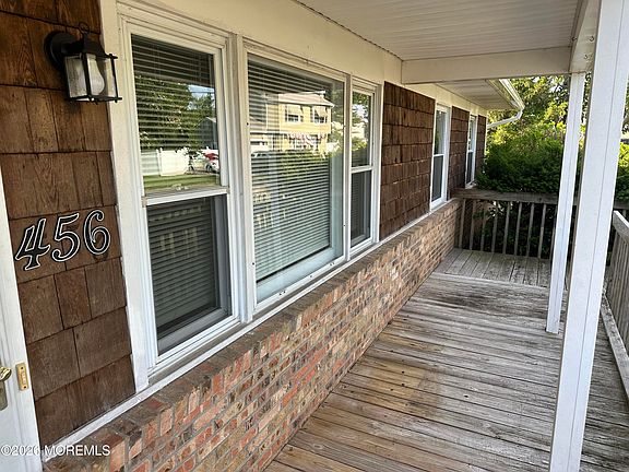 2nd image of 456 Hulse Ave