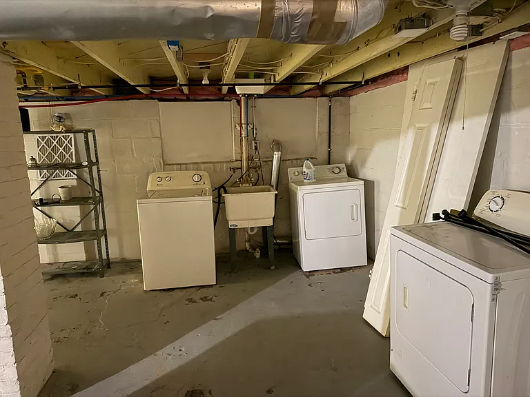 176 Ardmore Dr — Photo 21