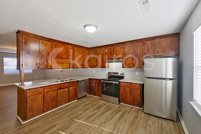168 Deer Pkwy — Photo 5