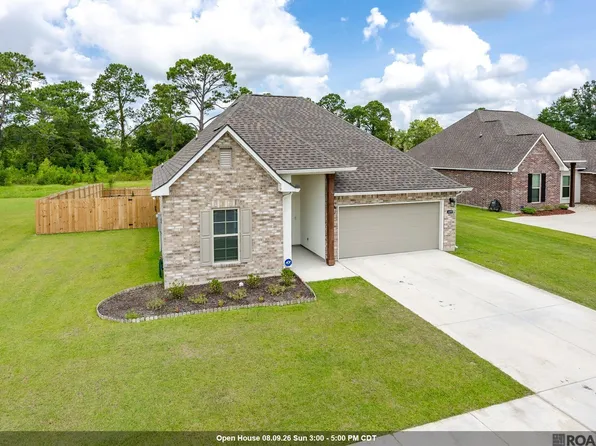 6692 Parlange Dr, Addis, LA 70710