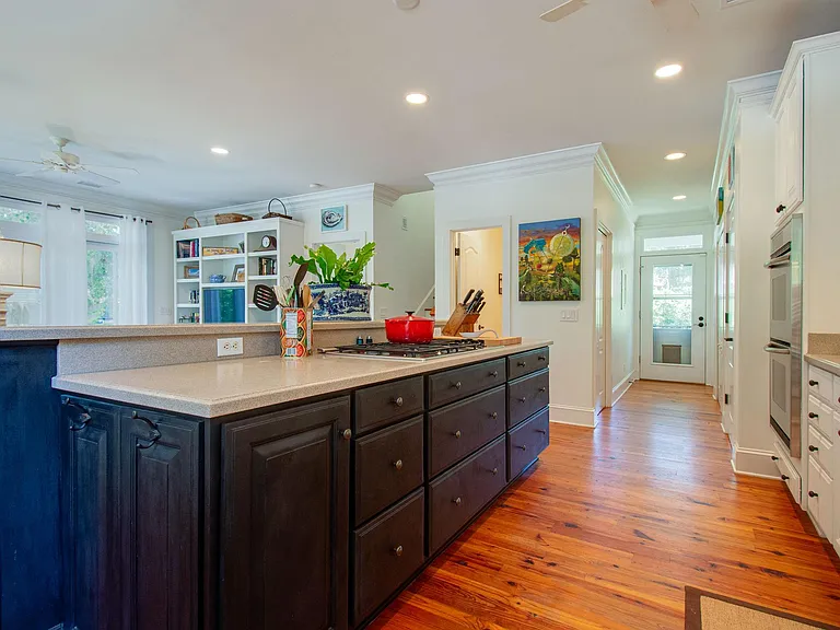 Gas cooktop