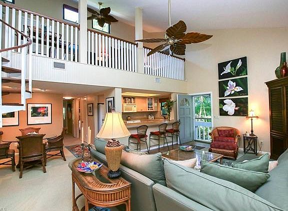 4th image of 750 Donax St