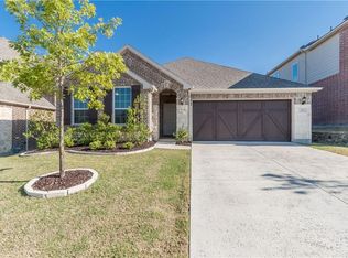 211 Cielo Azure Ln, Lewisville, TX 75067