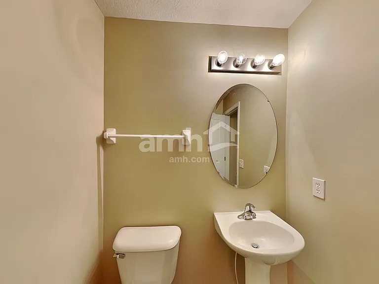 575 Virginia St — Photo 8
