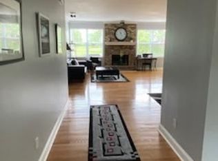 2588 Westminster Ln, Aurora, IL