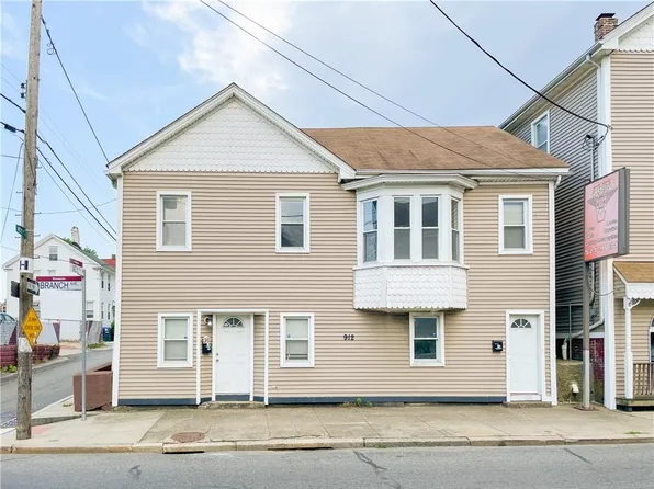 912 Branch Ave, Providence, RI 02904