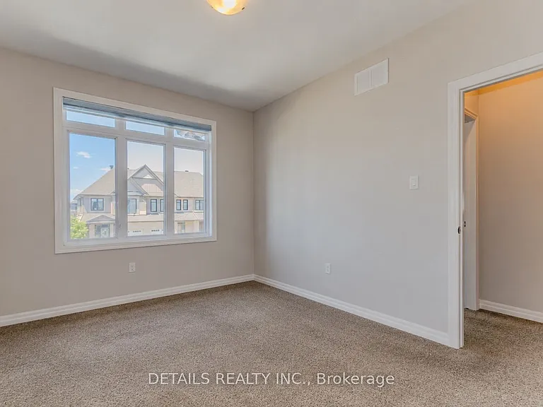 276 Avro Cir — Photo 20