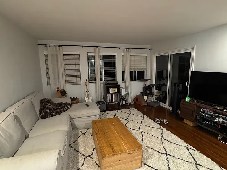 1739 E Broadway #10 — Photo 13