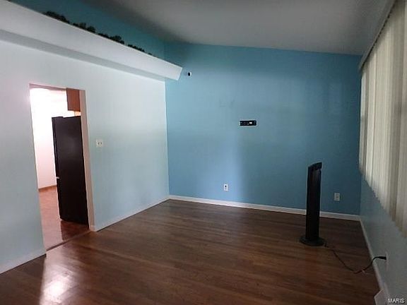 2nd image of 706 Lynn Haven Ln