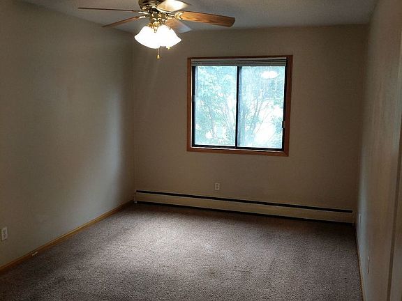 3rd image of 976 Robert St S APT 304