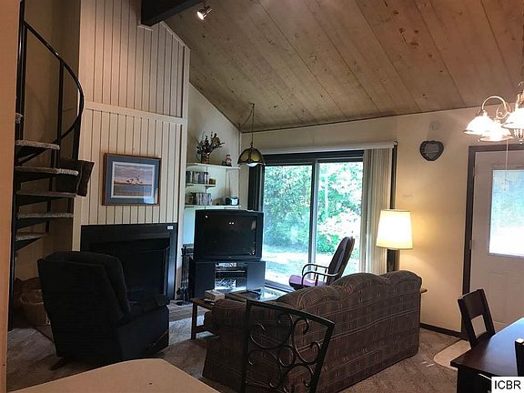 5th image of 310 Quadna Mountain Rd