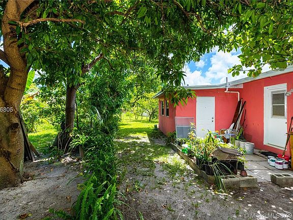 5th image of 831 NW 173rd Ter