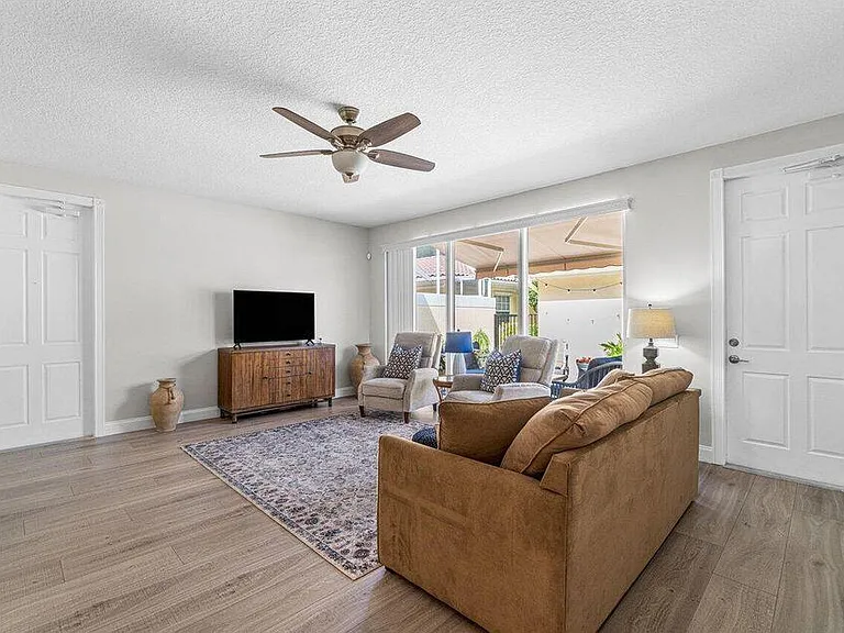 4506 Illicium Dr — Photo 8