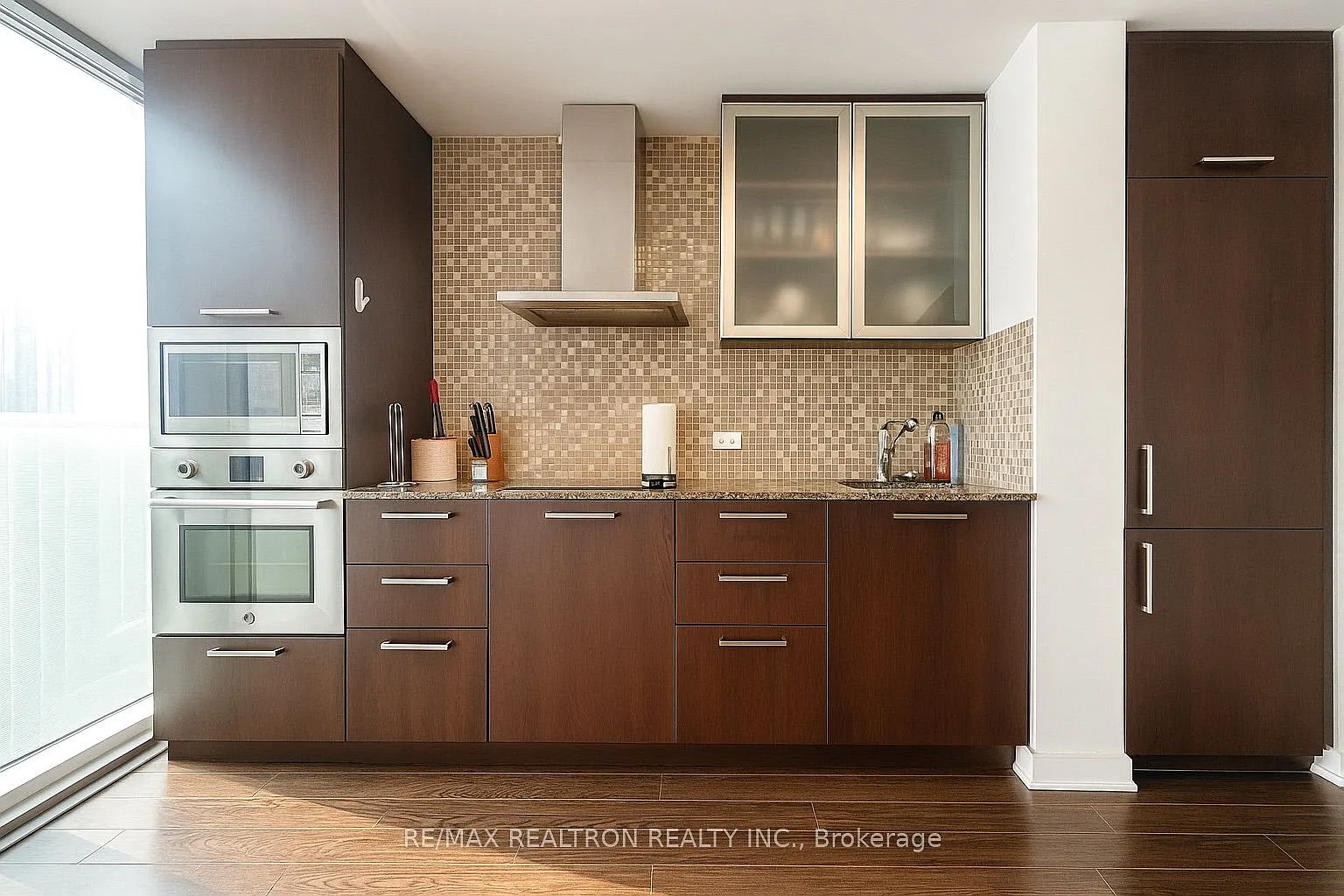 1 bed, $2,350 — Photo 4