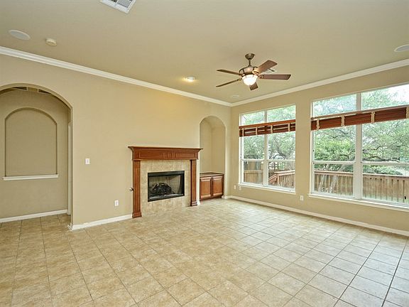 4th image of 5621 Medicine Creek Dr
