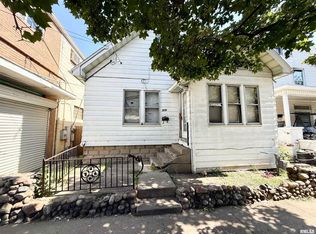 510 Spring St, Peoria, IL 61603