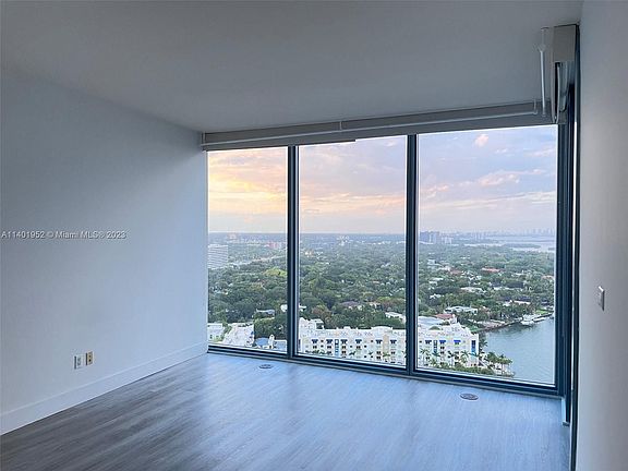 3rd image of 601 NE 36th St APT 2508