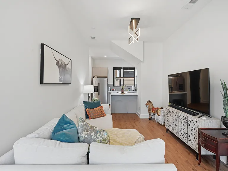 512 Gordon St — Photo 14