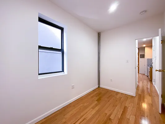 Rented by Compass | media 26