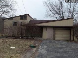 1162 Tibbetts Wick Rd, Girard, OH 44420