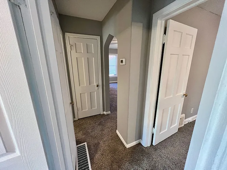 2304 S Hall Rd — Photo 6