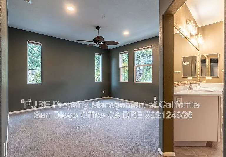 1658 El Raval Way #2 — Photo 23