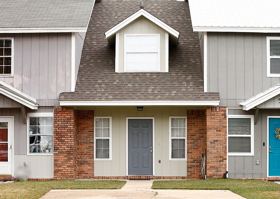 547-B Schneider Dr