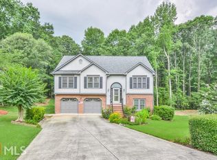3585 Foxworth Trl, Buford, GA 30519