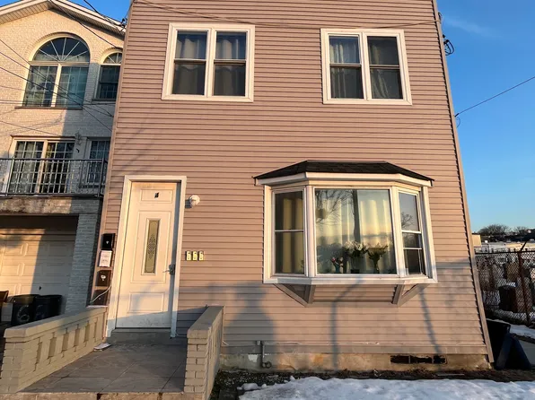 4 Whitman Ave, Jersey City, NJ