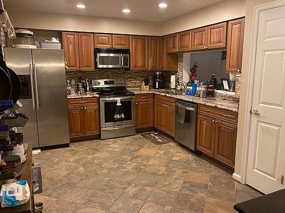 4th image of 6740 Killdeer Ct