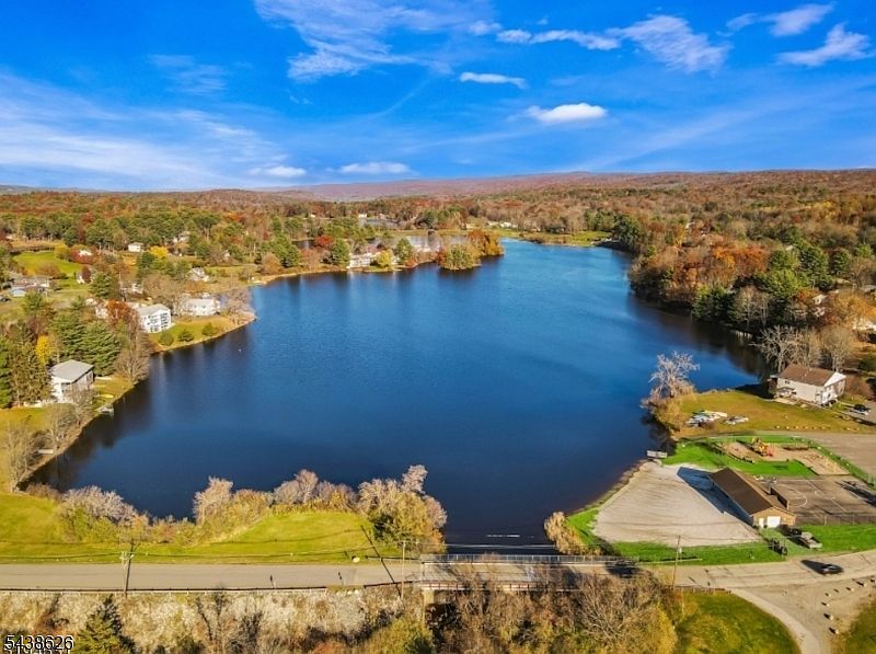 1st image of 226 Lake Shore