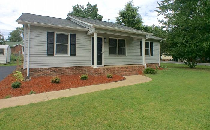 1st image of 2215 Medlin Ct