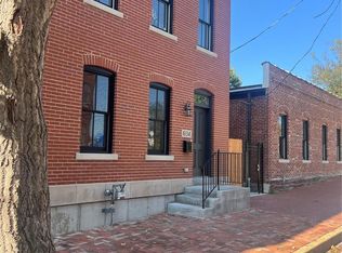 1034 Geyer Ave, Saint Louis, MO 63104