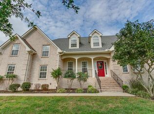 1032 Bending Chestnut Dr, Lebanon, TN 37087