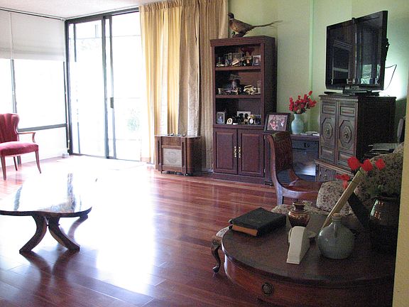 4th image of 1910 Evergreen Park Dr SW APT 301