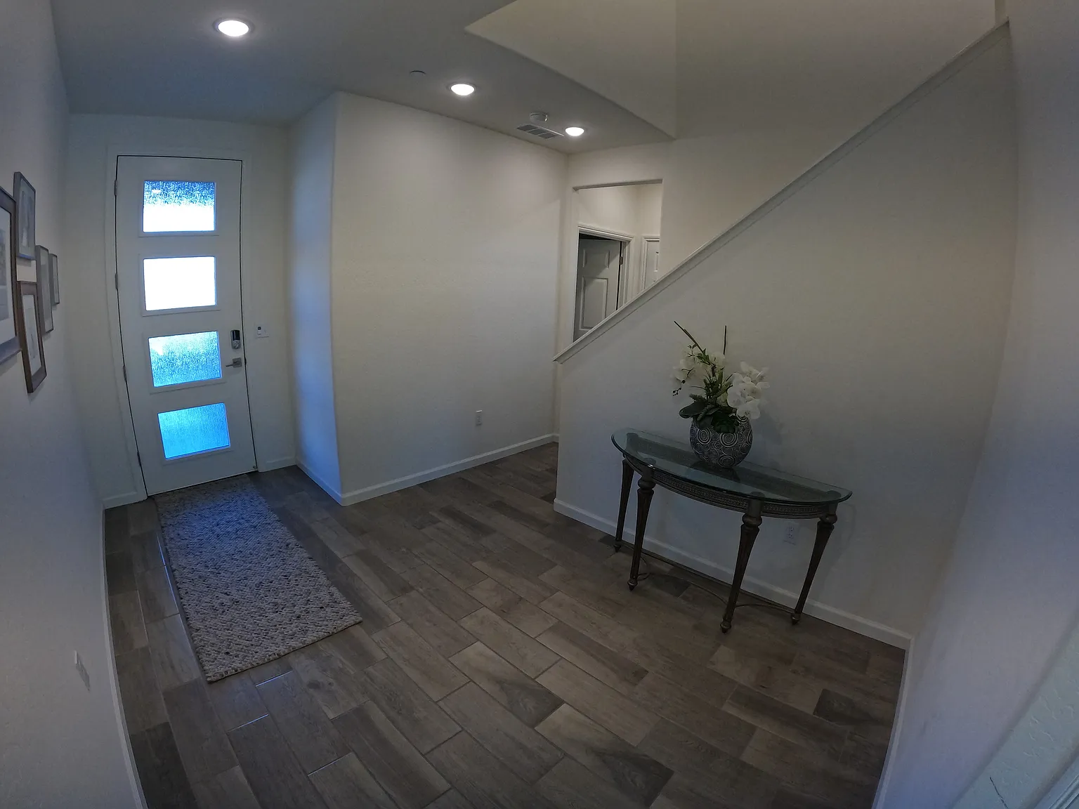 5 bed, 2741 sqft, $4,000 — Photo 3
