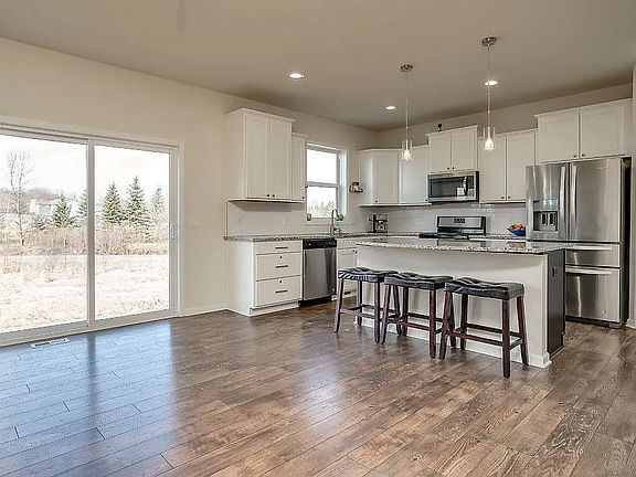 3rd image of 5637 Shadyview Ln N