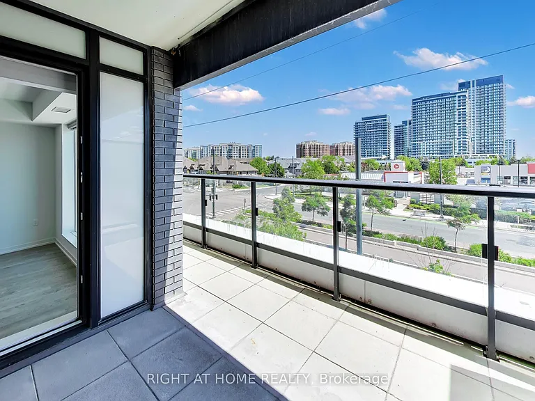 8868 Yonge St #208E — Photo 31