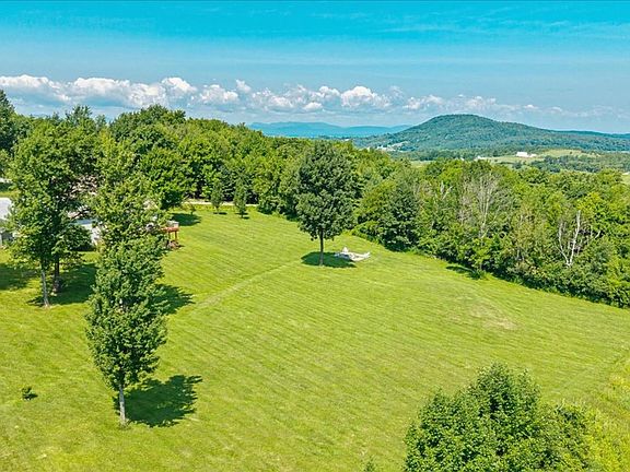 4th image of 379 Breezy Hill Acres