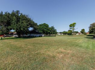 110 Meadowlakes Dr, Marble Falls, TX 78654