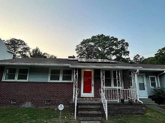 2nd image of 5150 Elmhurst Ave