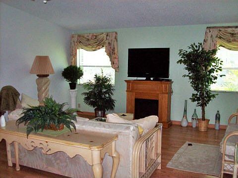 2nd image of 5523 San Luis Dr