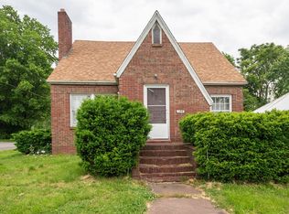 700 S 18th St, Mount Vernon, IL 62864