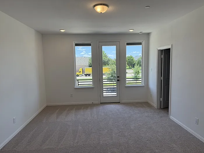1218 Daybreak Dr — Photo 8