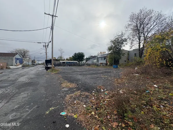 30 Willow Street, Albany, NY 12206