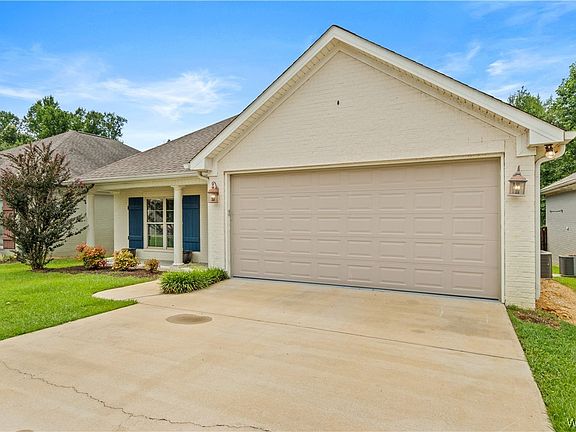 3rd image of 2132 Waterford Cir